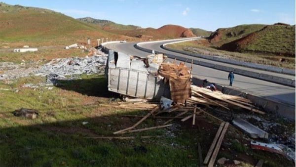 Сурхондарёда камаз билан даҳшатли ЙТҲ содир бўлди