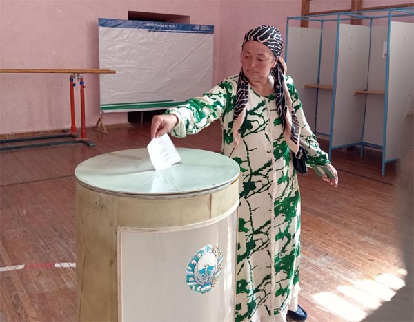 Fayzikent mahallasida fuqarolar yigʼini raisi saylovi boʼlib oʼtdi